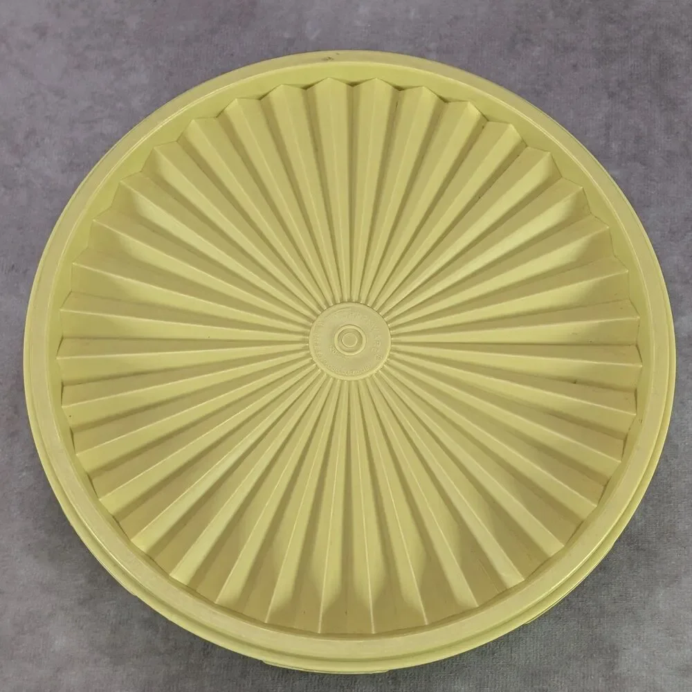 Vintage Tupperware Servalier Yellow Bowl 1204 Sunburst Graphic Starburst Lid